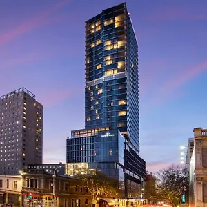 https://crowne-plaza-adelaide-5000.adelaidehotels-au.com